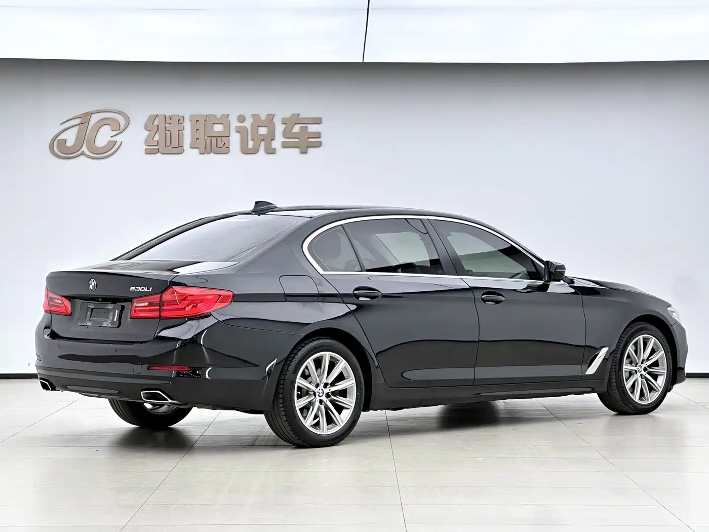 BMW 5 Series 2018 528Li Launch Special Edition фото 15