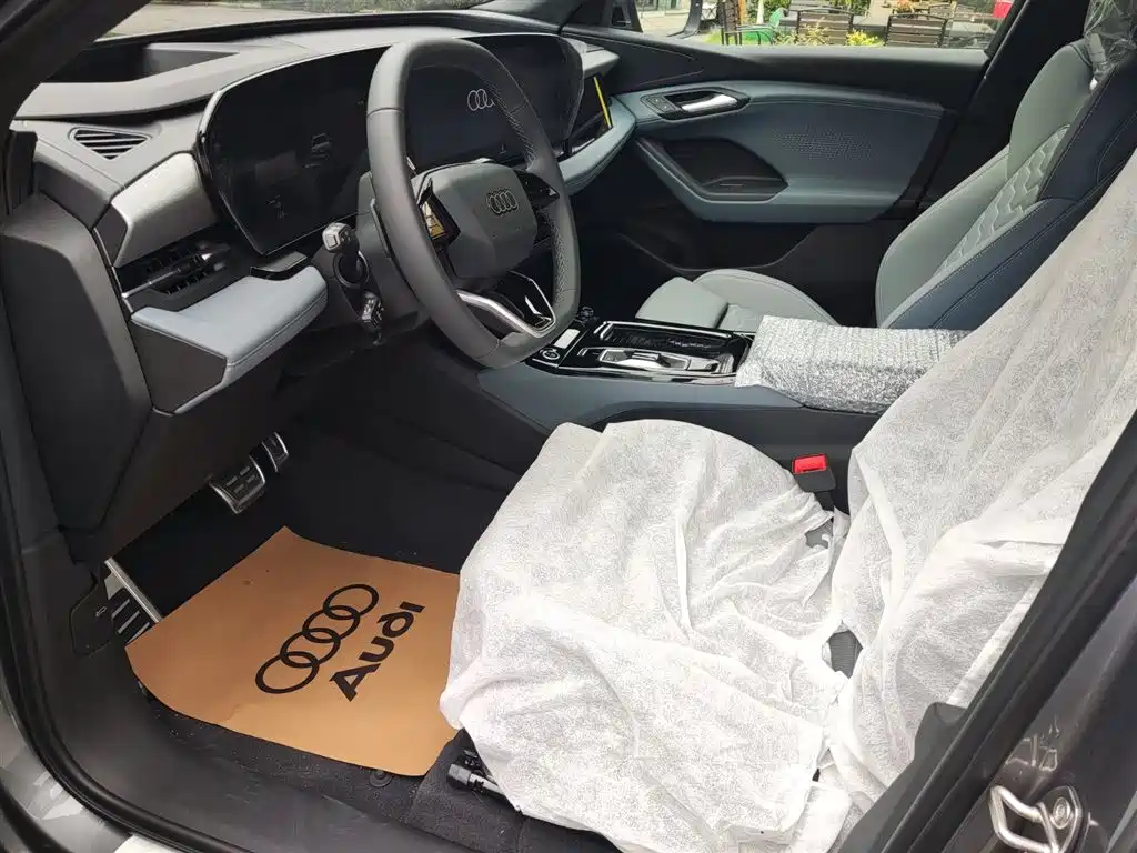Audi Q6L e-tron 2025 Extended Range Edition фото 5