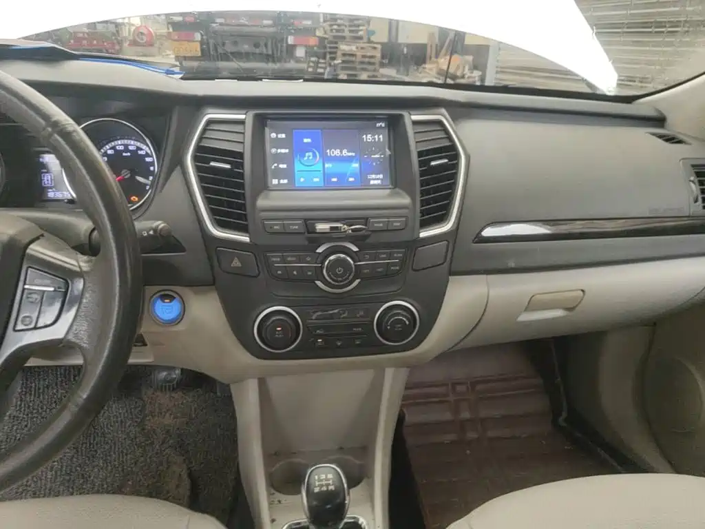 Dongfeng Aeolus Dongfeng Fengshen A60 2016 2016 1.5L Manual Premium