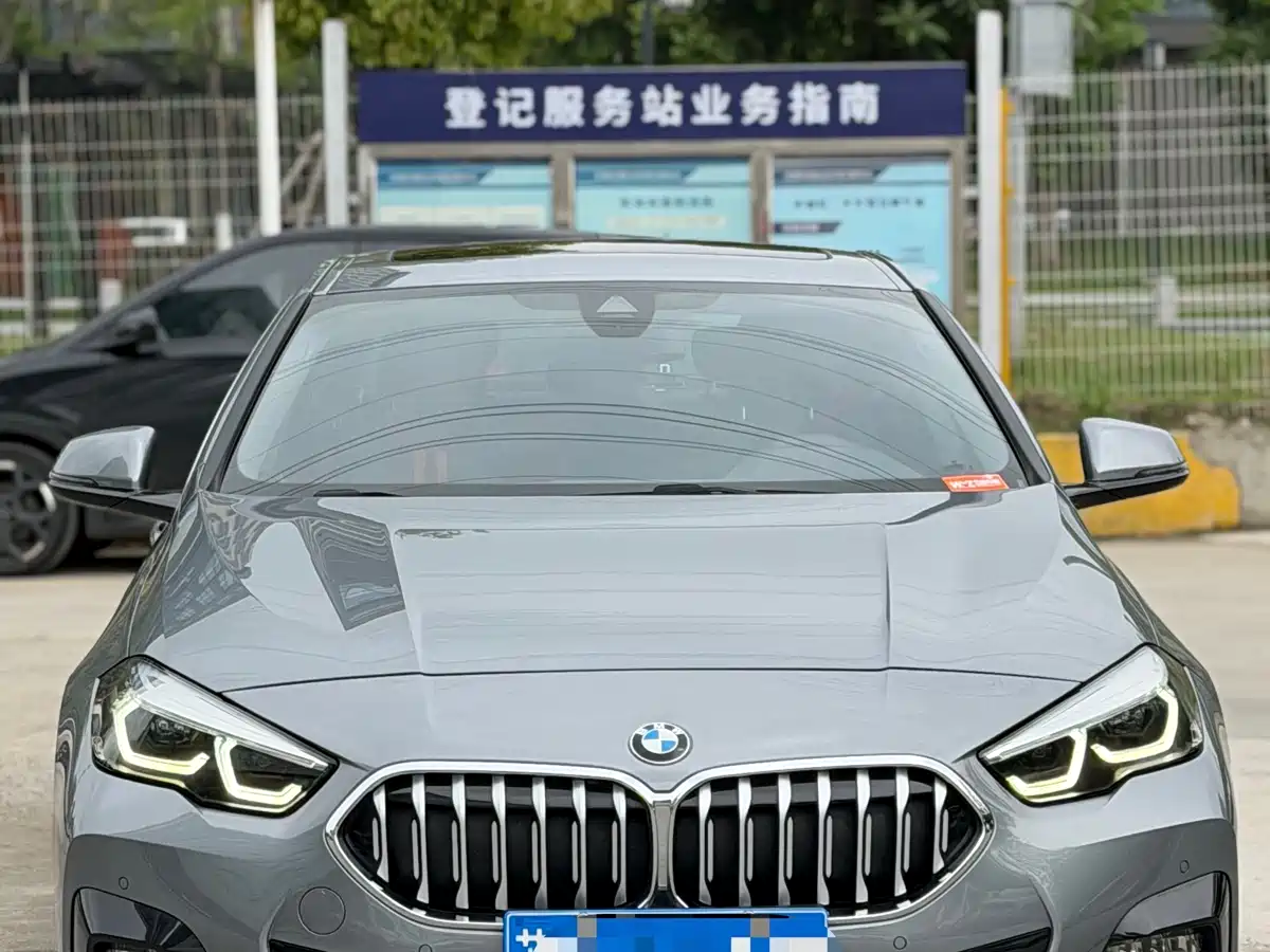 BMW 2 Series (Import) 2023 225i 4-Door Coupe M Sport Package фото 2