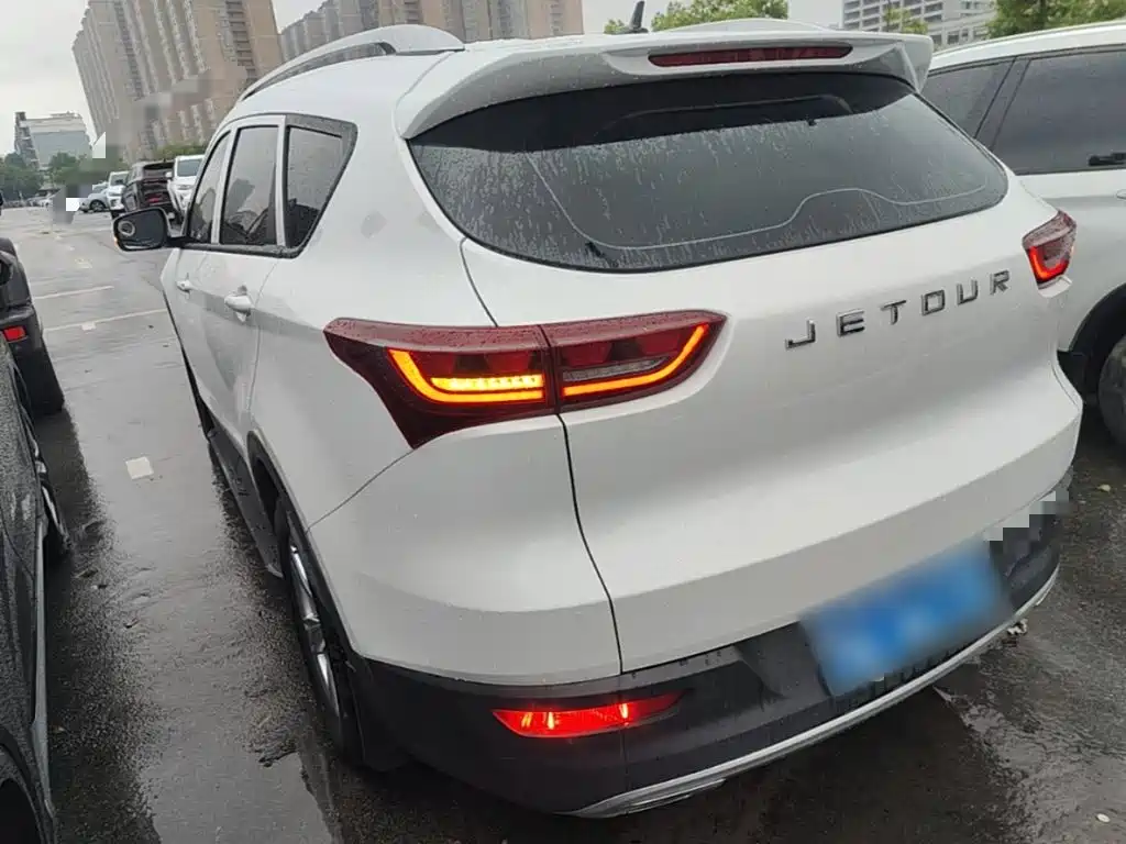 Jetour X70M 2022 2021 1.5T Manual Urban Partner 7-seater