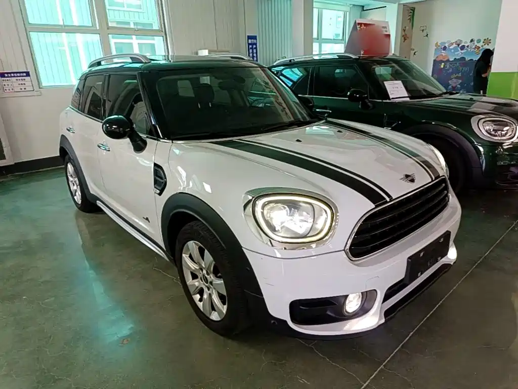 Фото 4 - MINI COUNTRYMAN