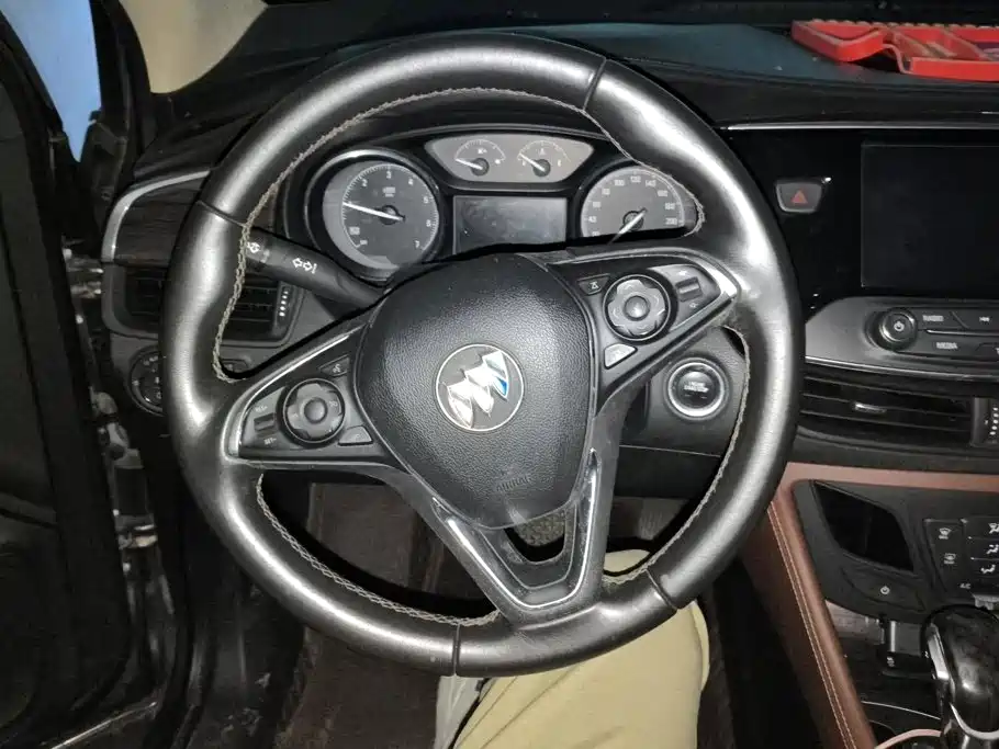 Фото 15 - Buick Envision Plus