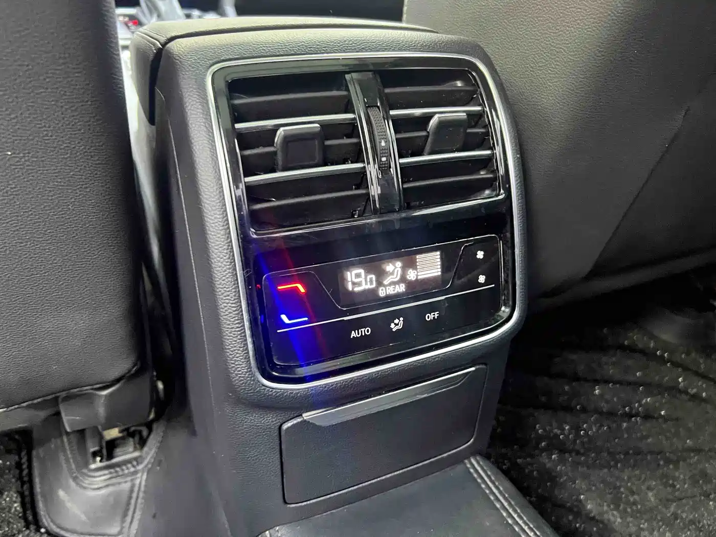 Volkswagen Magotan 2020 330TSI DSG Leading фото 21