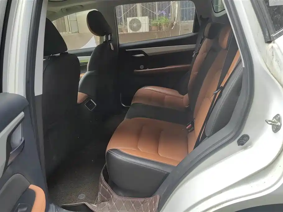 GEELY AUTOMOBILE VISION X6