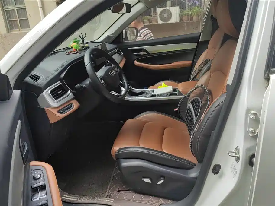 GEELY AUTOMOBILE VISION X6