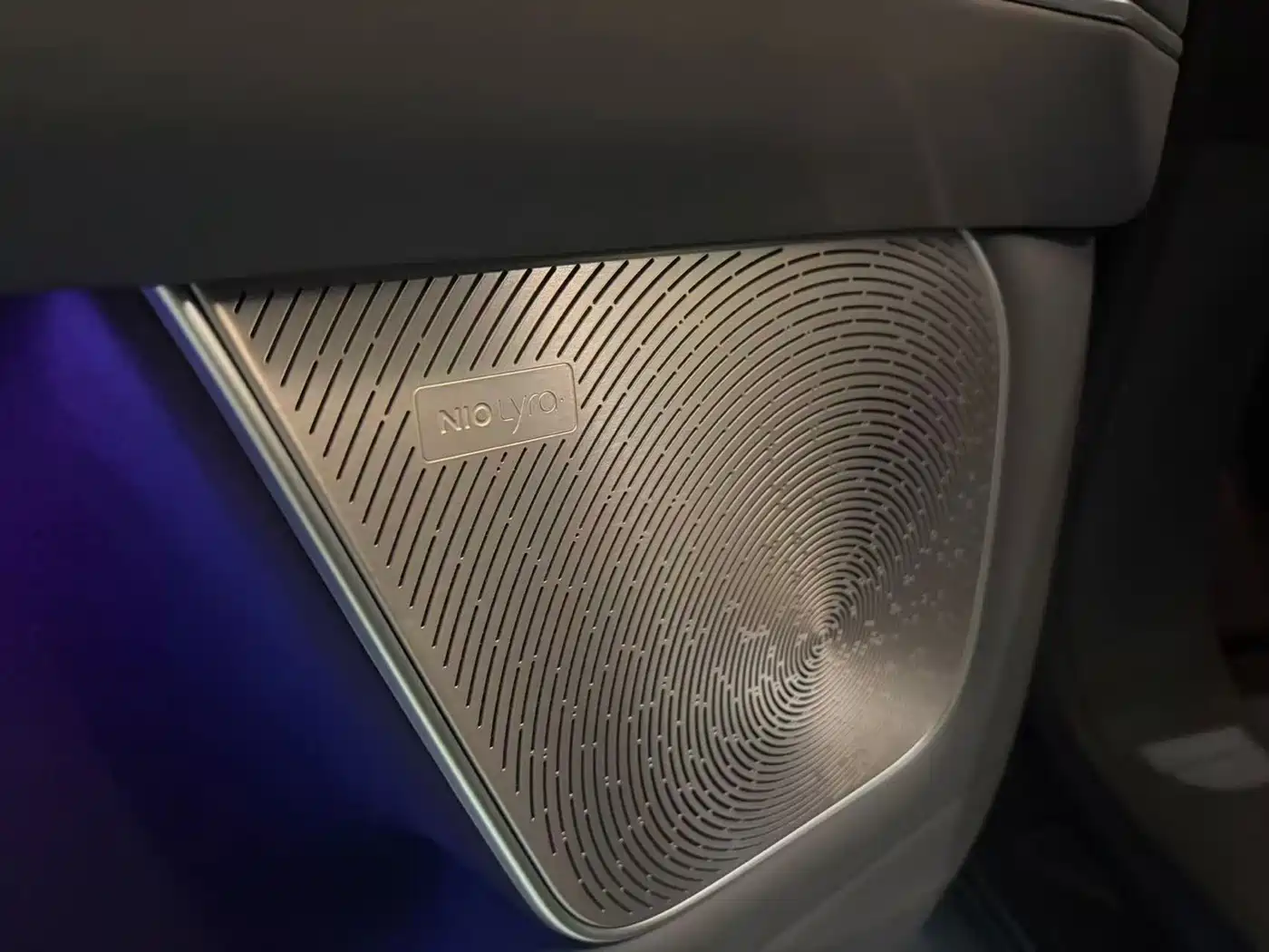 NIO ES8 2026 2025 Model 6-Seat Executive Luxury Edition