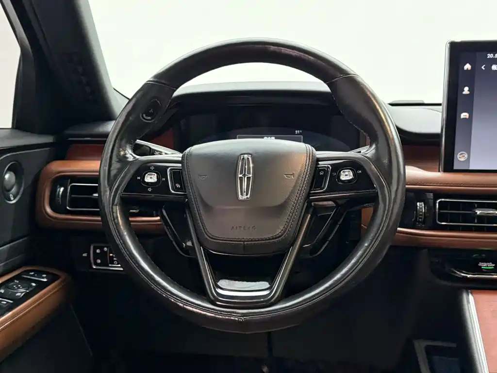 Lincoln Aviator, миниатюра 26