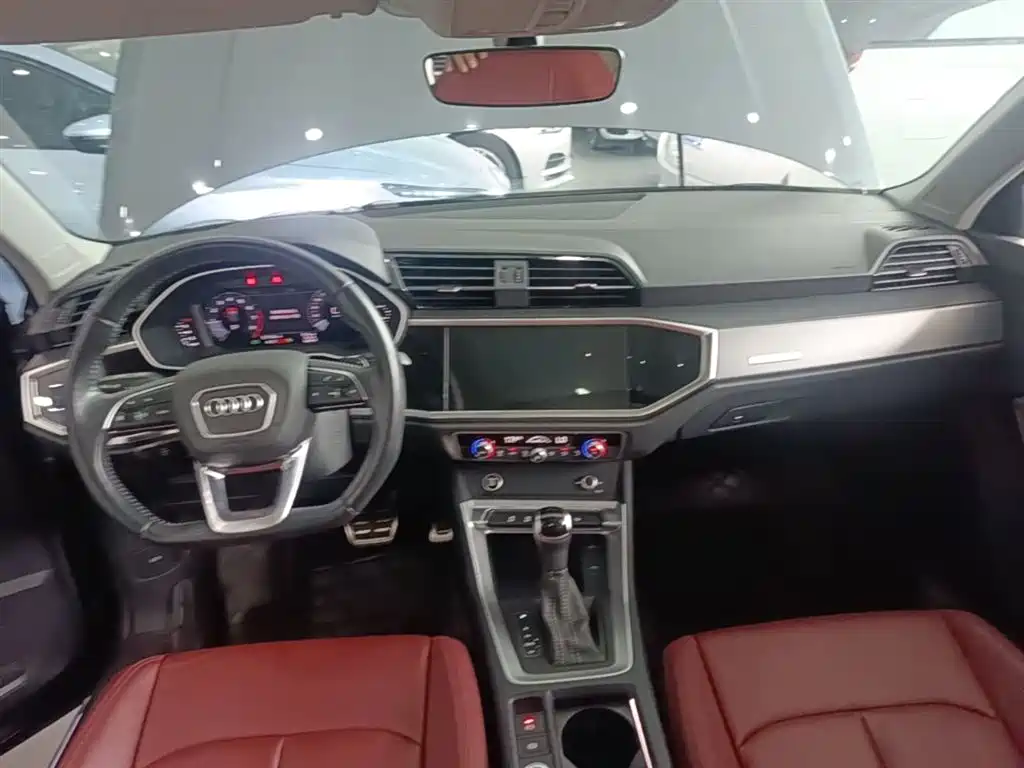 Audi Q3 2021 35 TFSI Lifestyle Edition фото 10