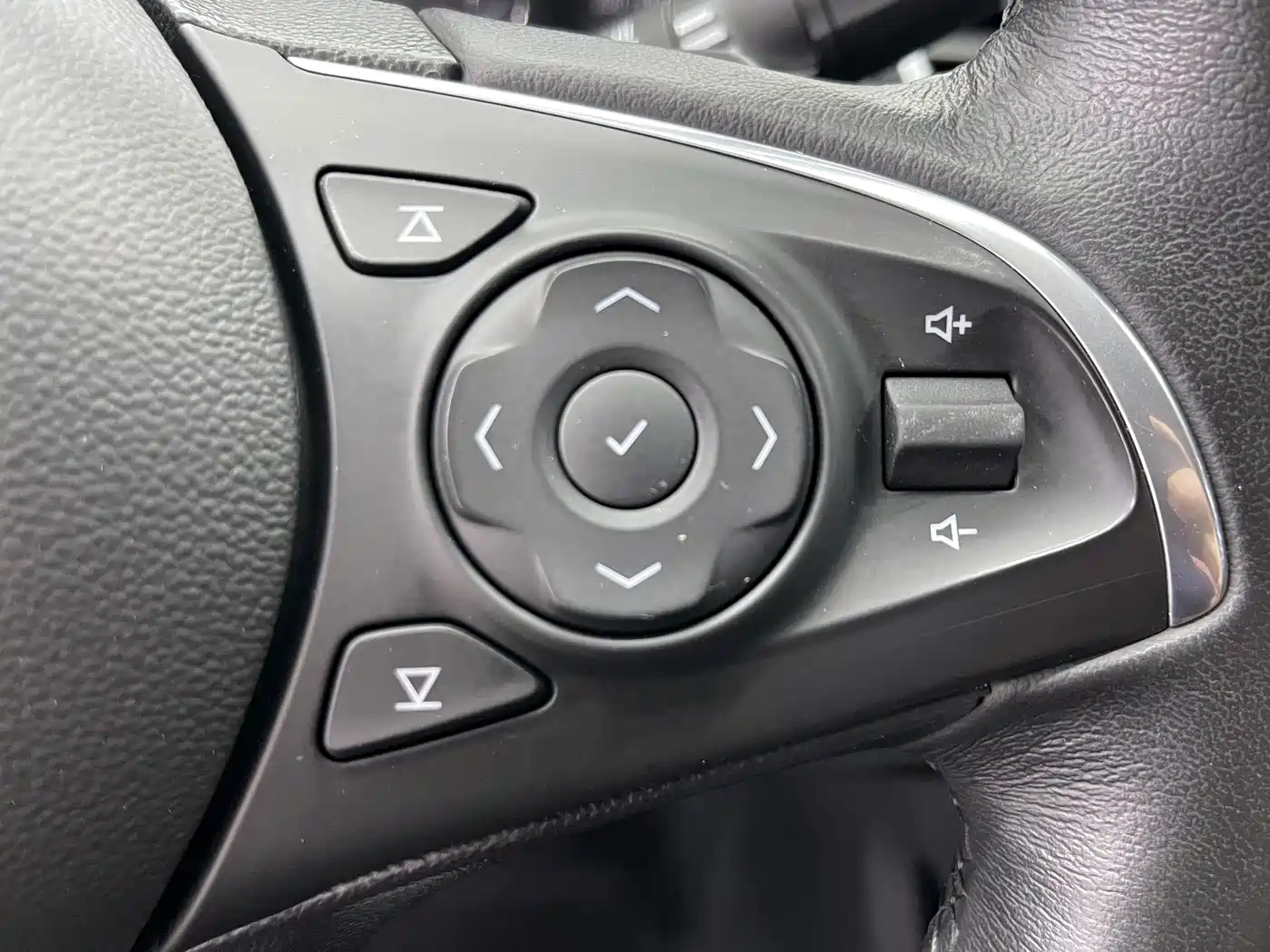 Buick LaCrosse 2021 652T Luxury Edition фото 8