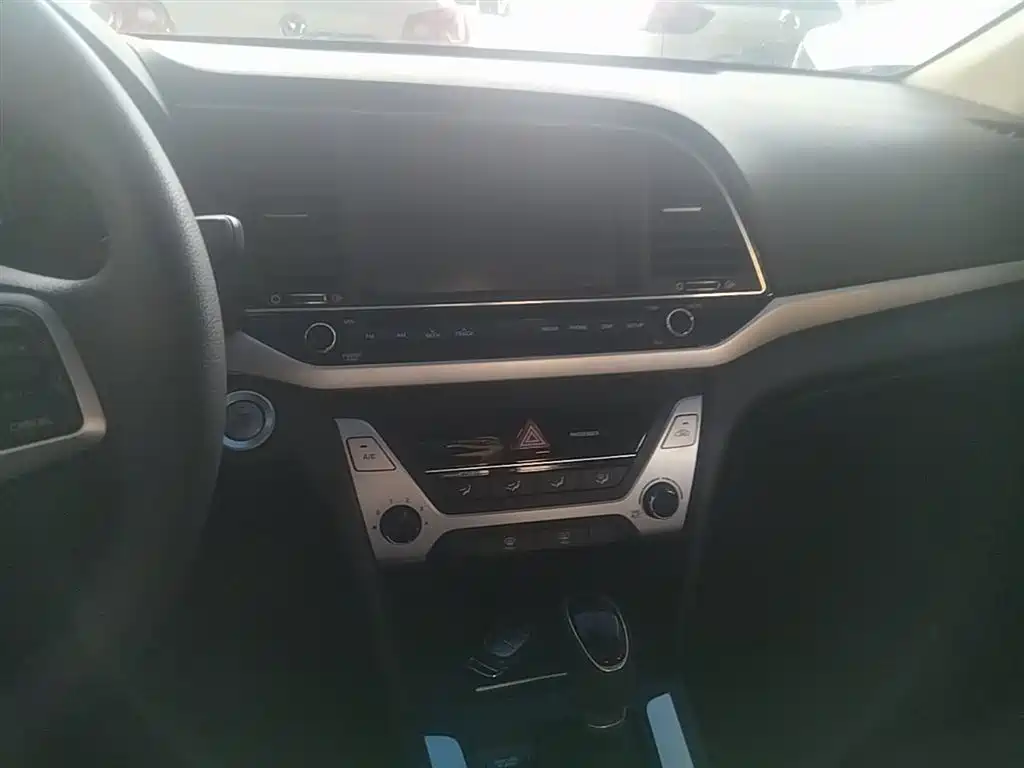 HYUNDAI LEAD