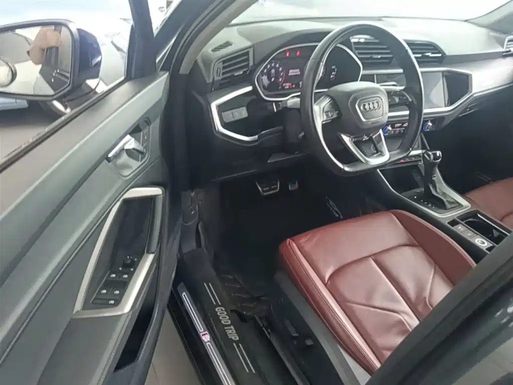 Audi Q3 2021 35 TFSI Lifestyle Edition фото 16