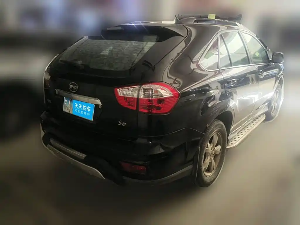 2015 BYD S6