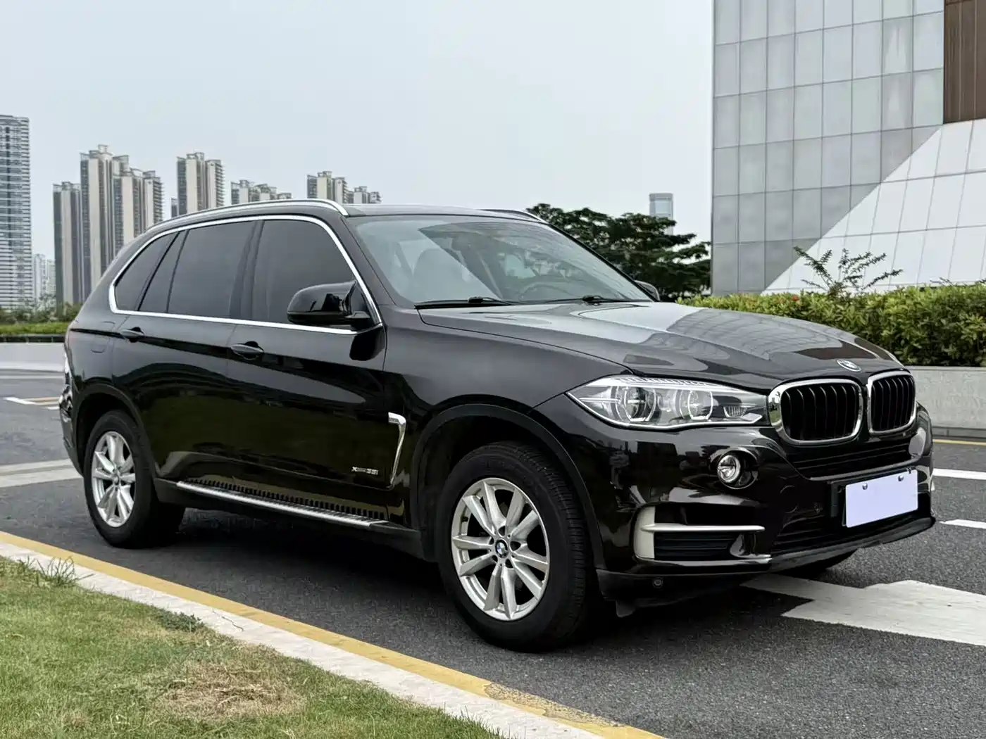 Photo 5 - BMW X5 (Import)