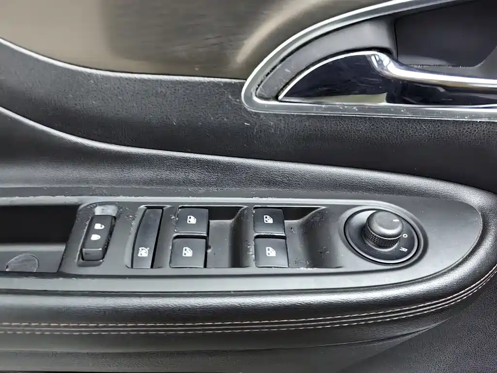 Photo 9 - Buick Encore