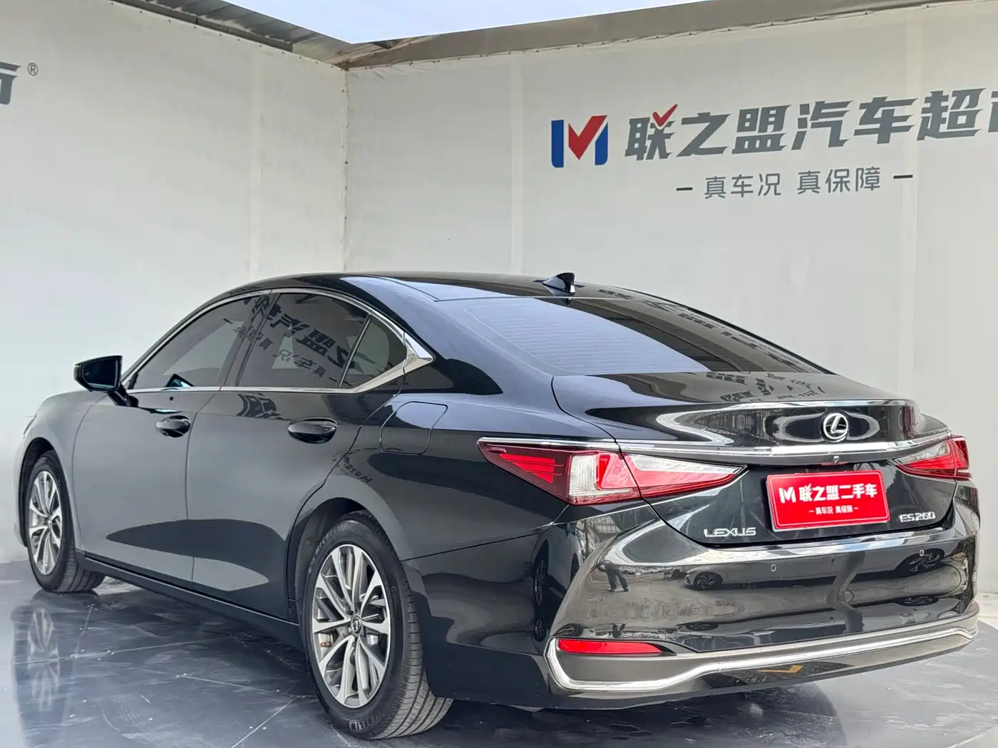 Фото 4 - Lexus ES