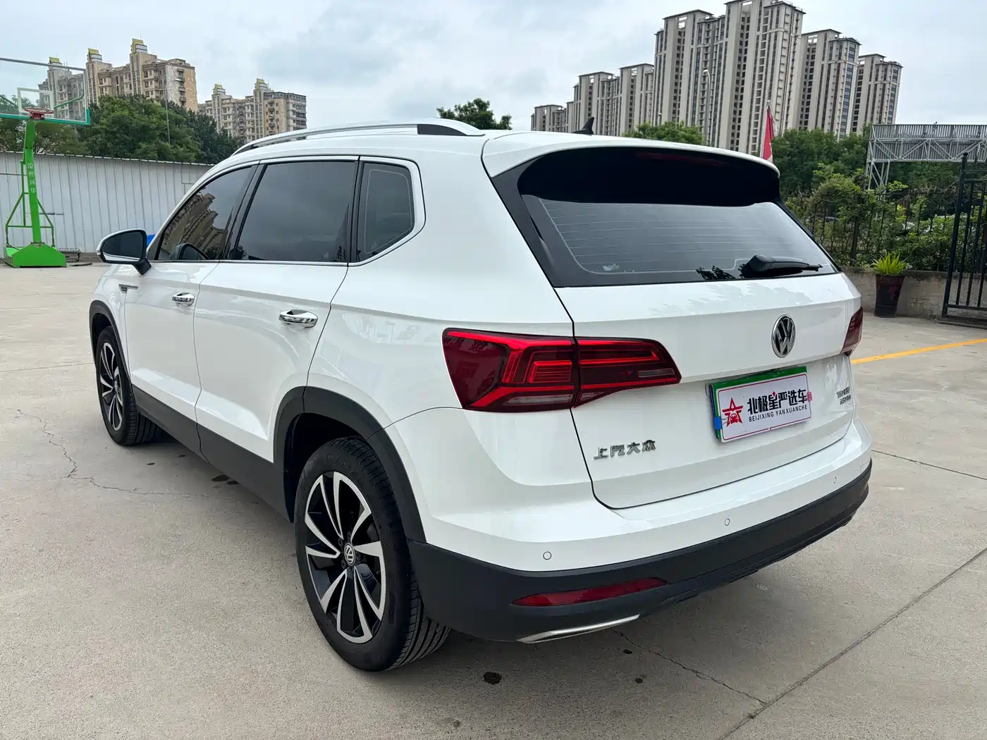 Volkswagen Tharu 2020 280TSI 2WD Luxury Edition China VI фото 4