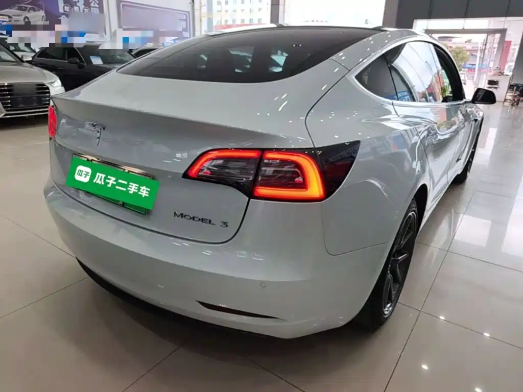 Tesla Model 3 2020 2020 Facelift Standard Range RWD Upgrade