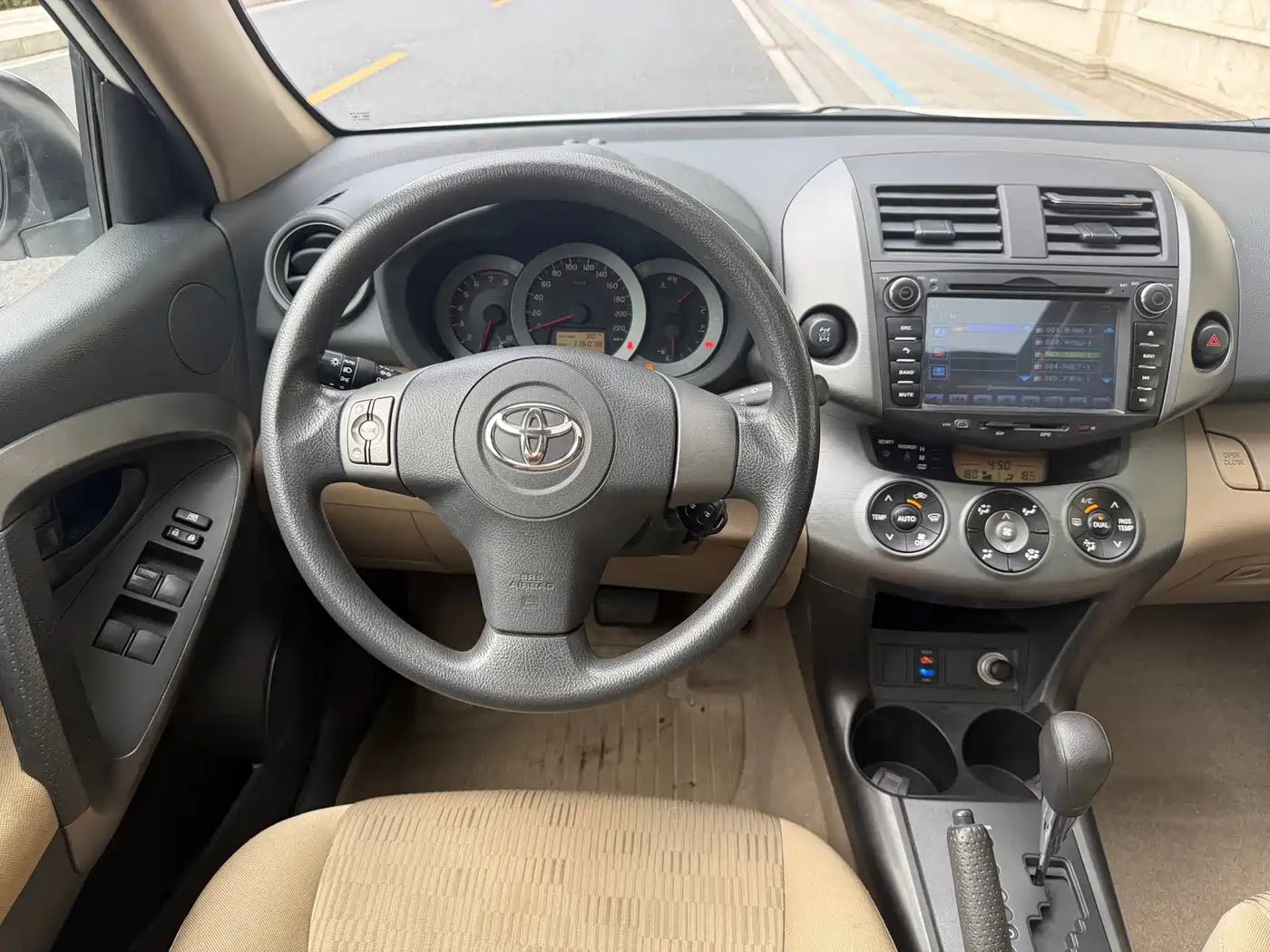 Toyota RAV4 (Import) 2011 2011 Base Model