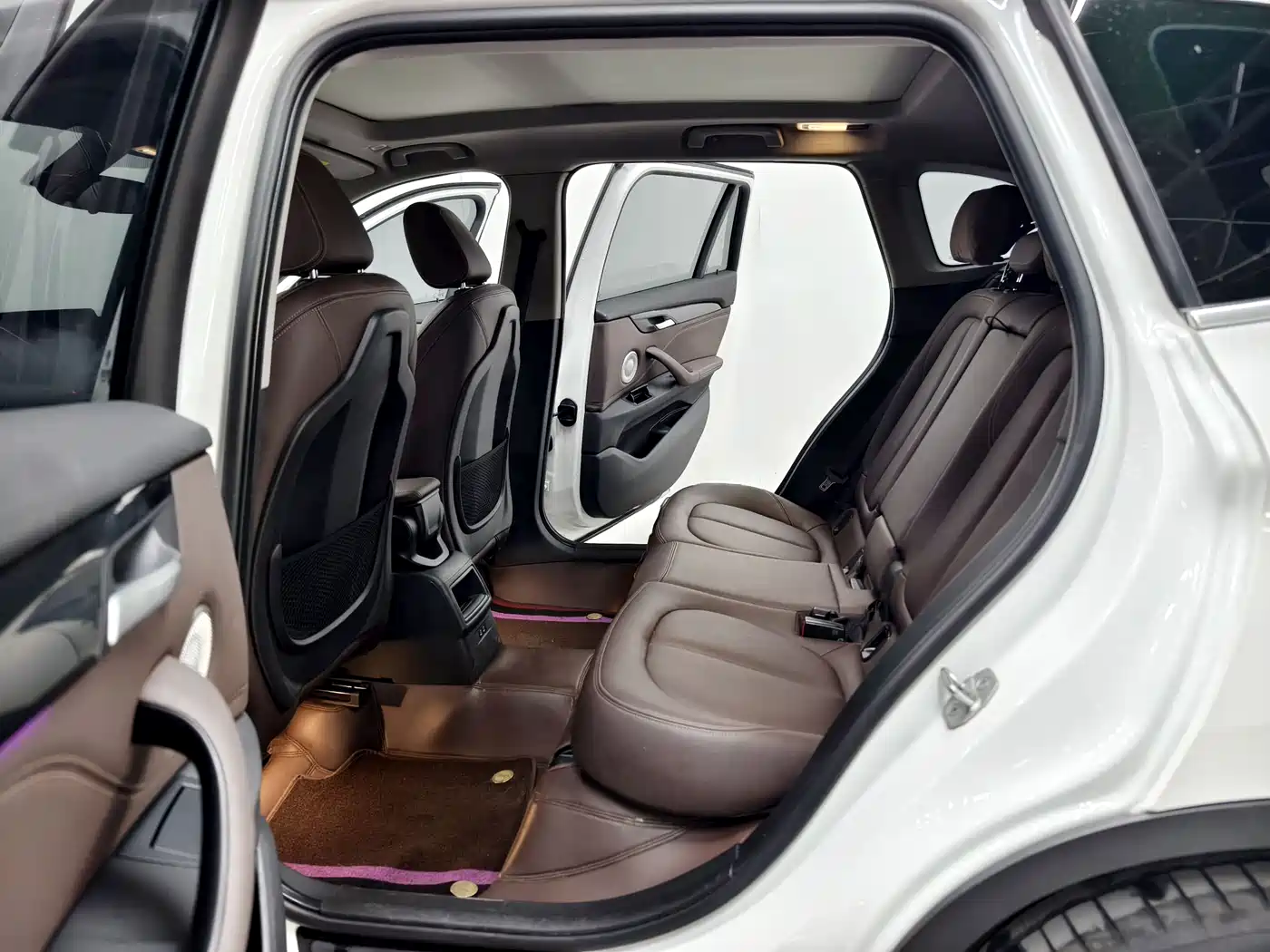 BMW X1 2022 sDrive20Li Fashion фото 13