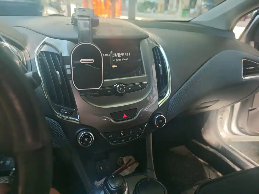 Chevrolet Cruze 2019 2018 Redline 320 Automatic Pioneer Edition
