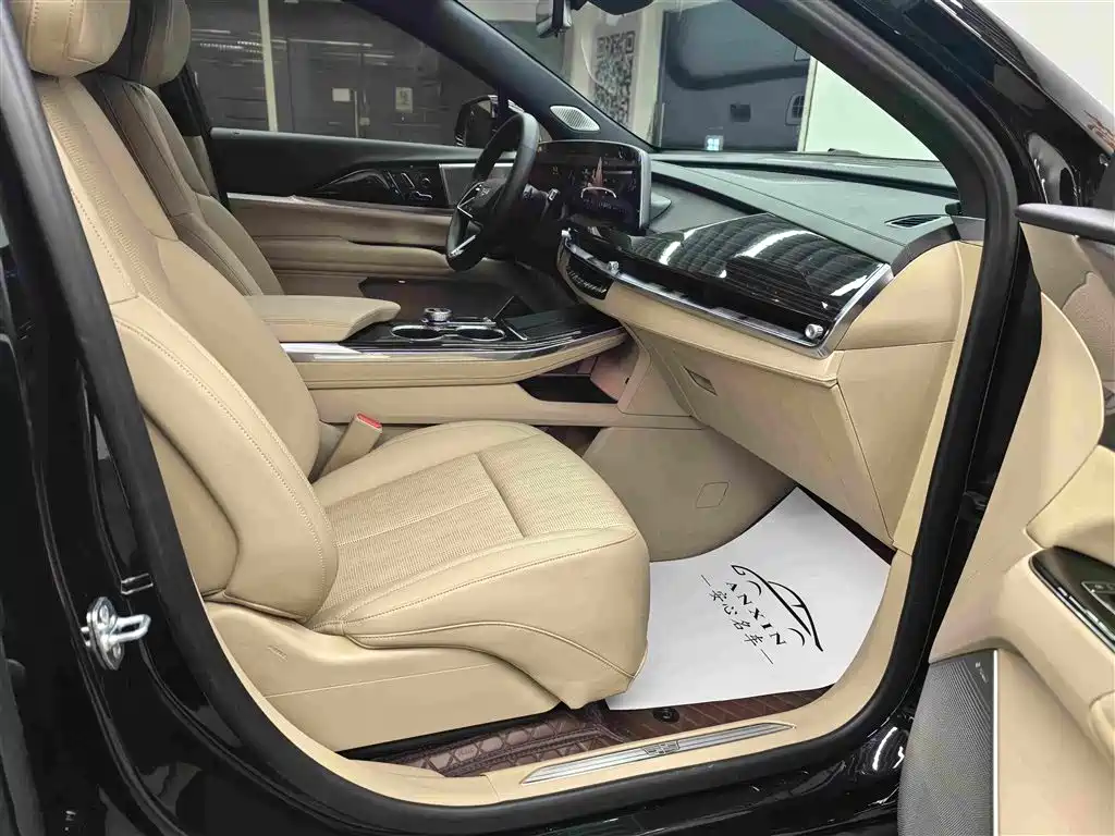 Cadillac XT5 2025 2025 2.0T Premium Model