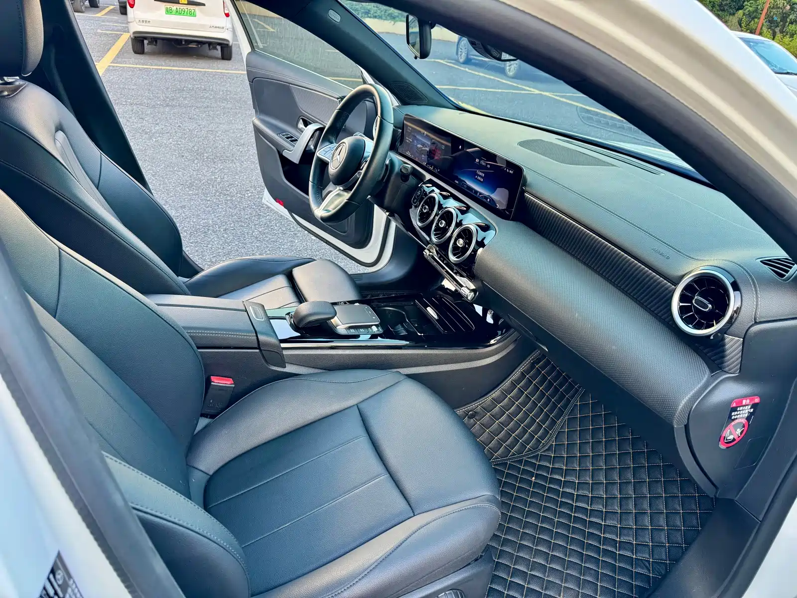 Фото 12 - Mercedes-Benz A-Class
