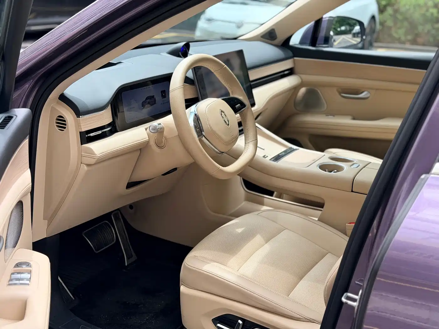 AITO Wenjie AITO M5 2025 Extended Range Ultra AWD фото 6