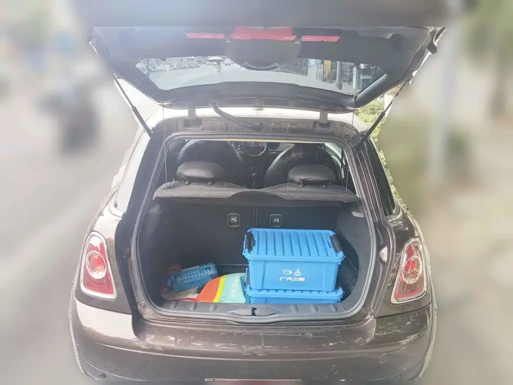 MINI MINI 2012 2011 1.6L COOPER Fun