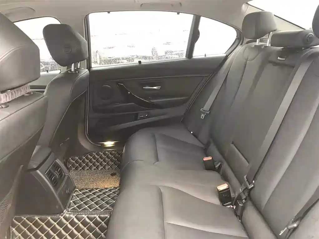 BMW 3 Series 2017 320Li M Sport фото 14