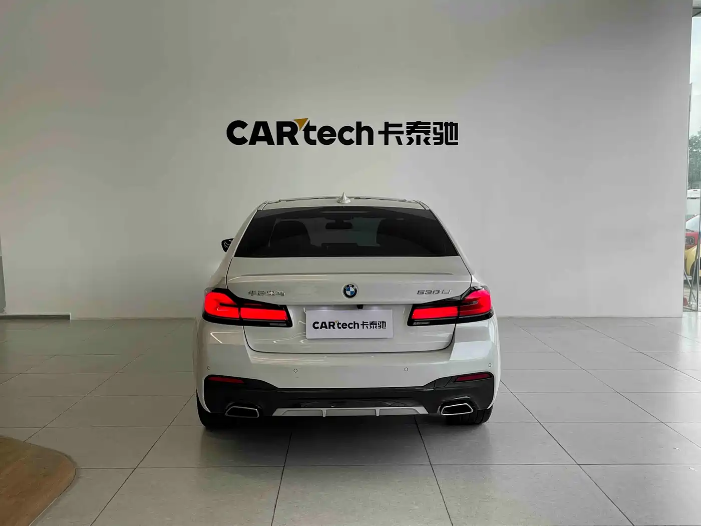 BMW 5 Series 2023 Facelift 530Li Leading M Sport Package фото 19