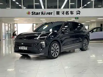 NIO ES8