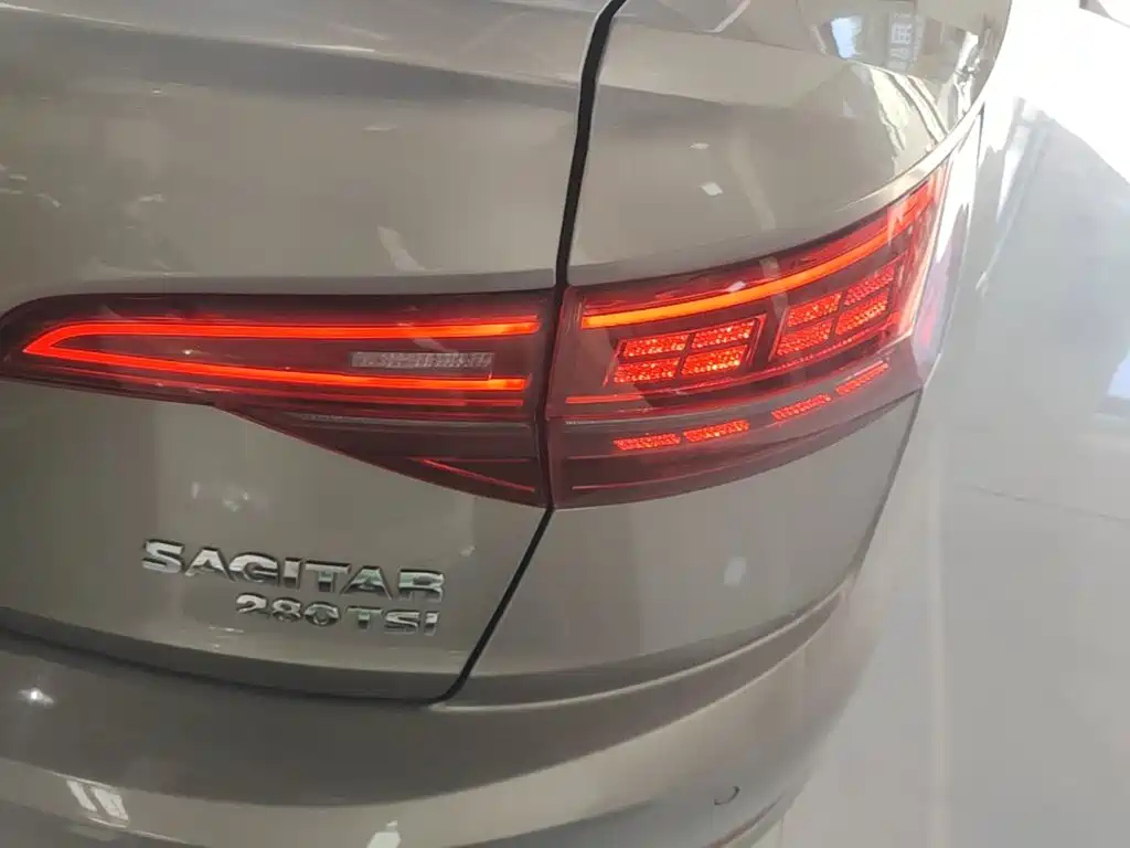 Volkswagen Sagitar, миниатюра 8