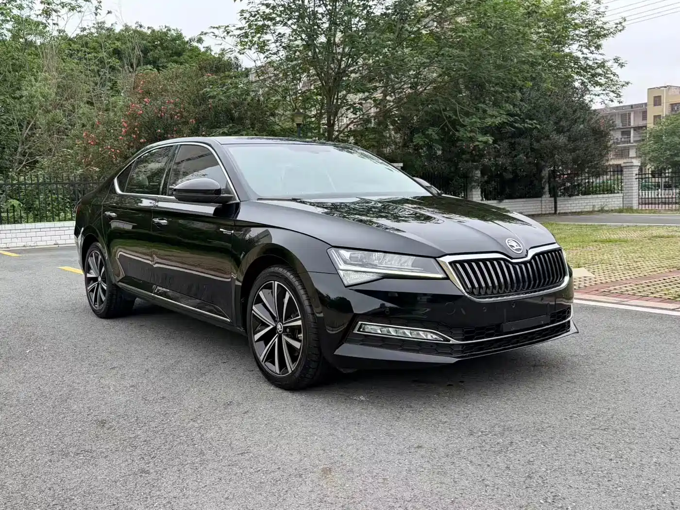 Škoda Superb 2019 TSI330 DSG Comfort Edition фото 3
