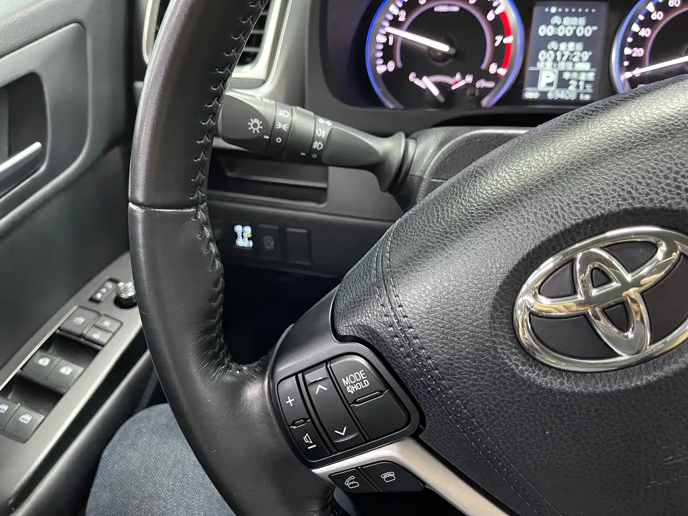 Toyota Highlander 2015 2.0T AWD Luxury Edition 7-seater фото 14
