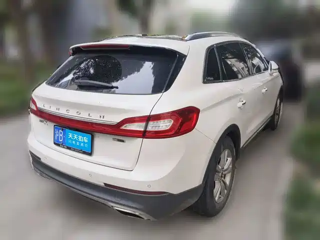 Lincoln MKX 2015 2.0T 2WD Premium Edition — фото 2