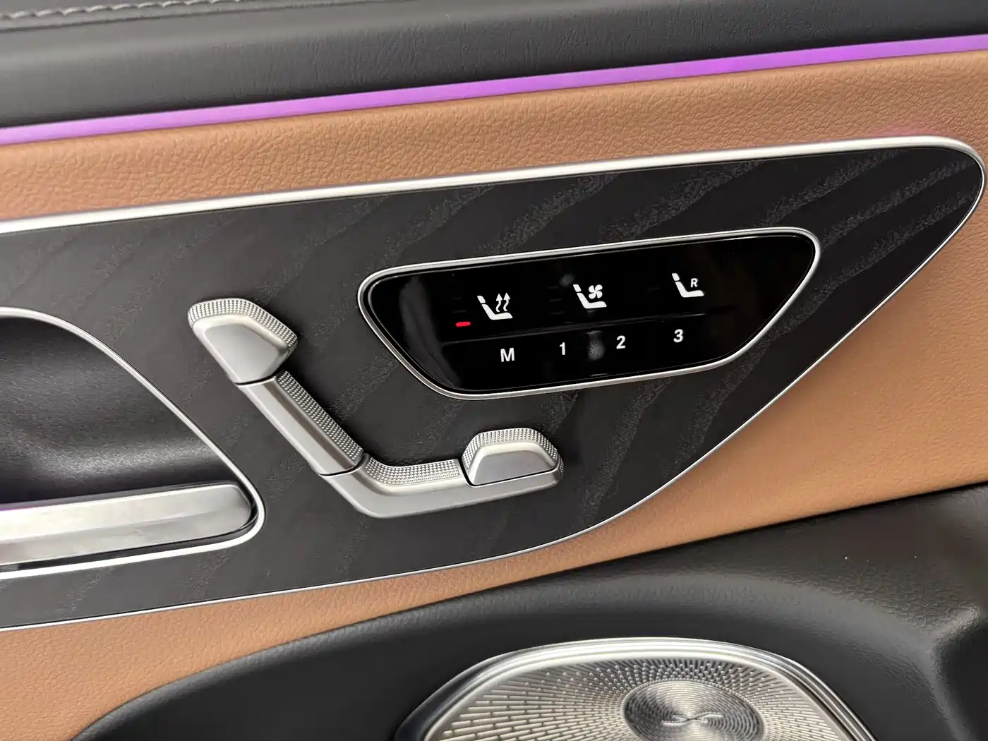 Mercedes-Benz E-Class 2025 E 300 L Luxury Sport фото 11