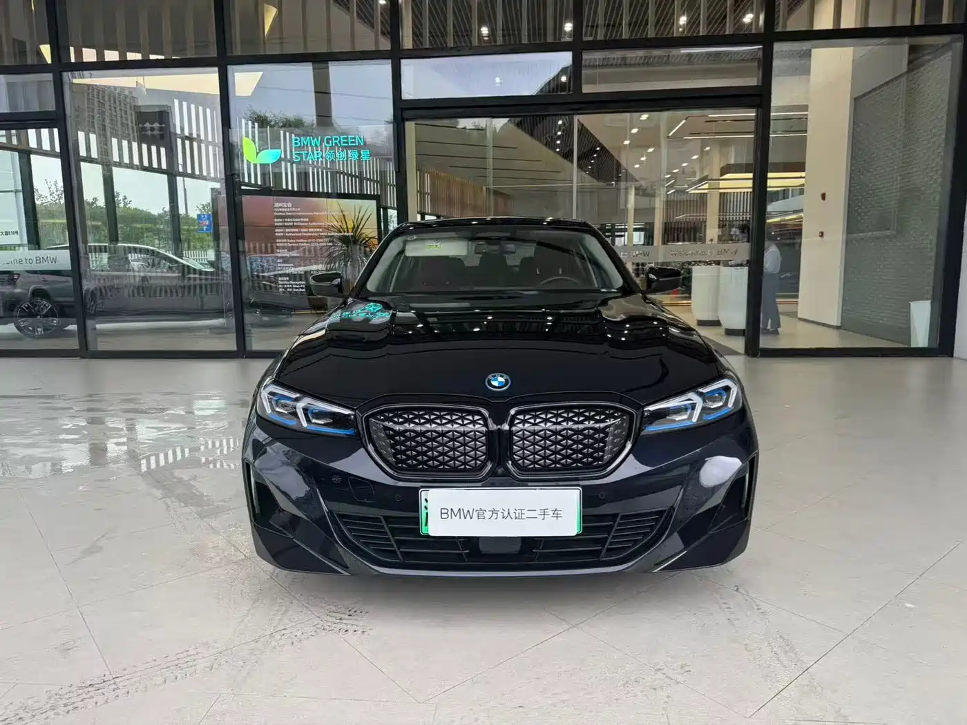 BMW i3 2025 eDrive 40 L Shadow Night Sport Package фото 2