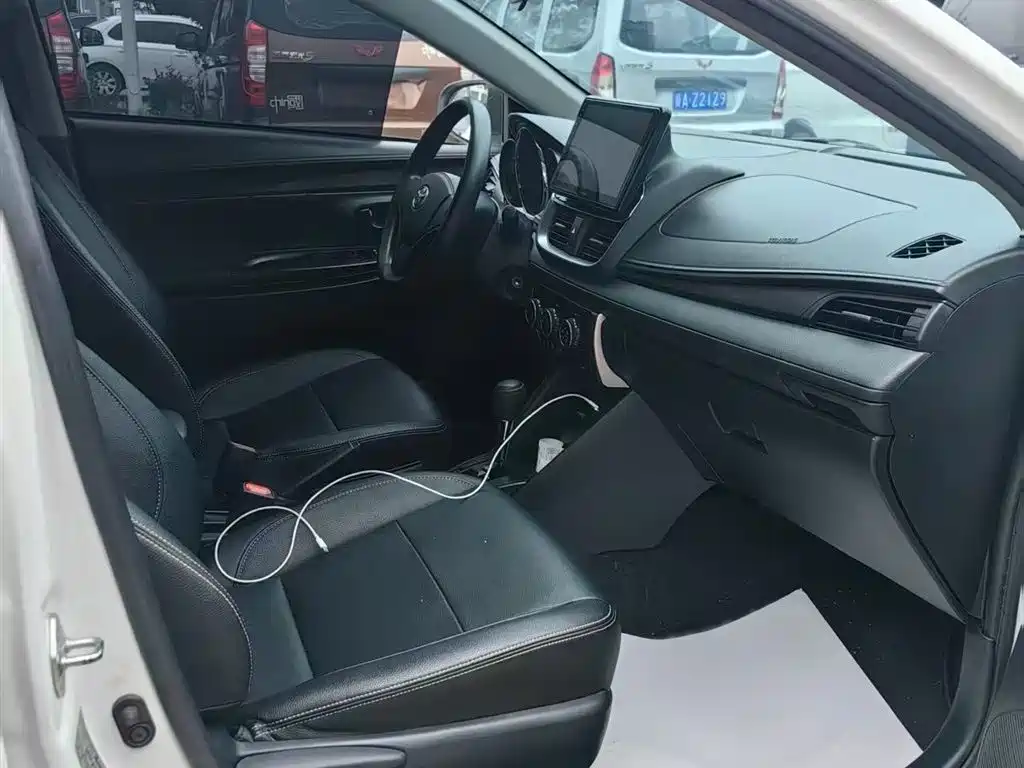 Toyota YARiS L Zhi Xuan 2016 Facelift 1.5E CVT Charming Edition фото 15