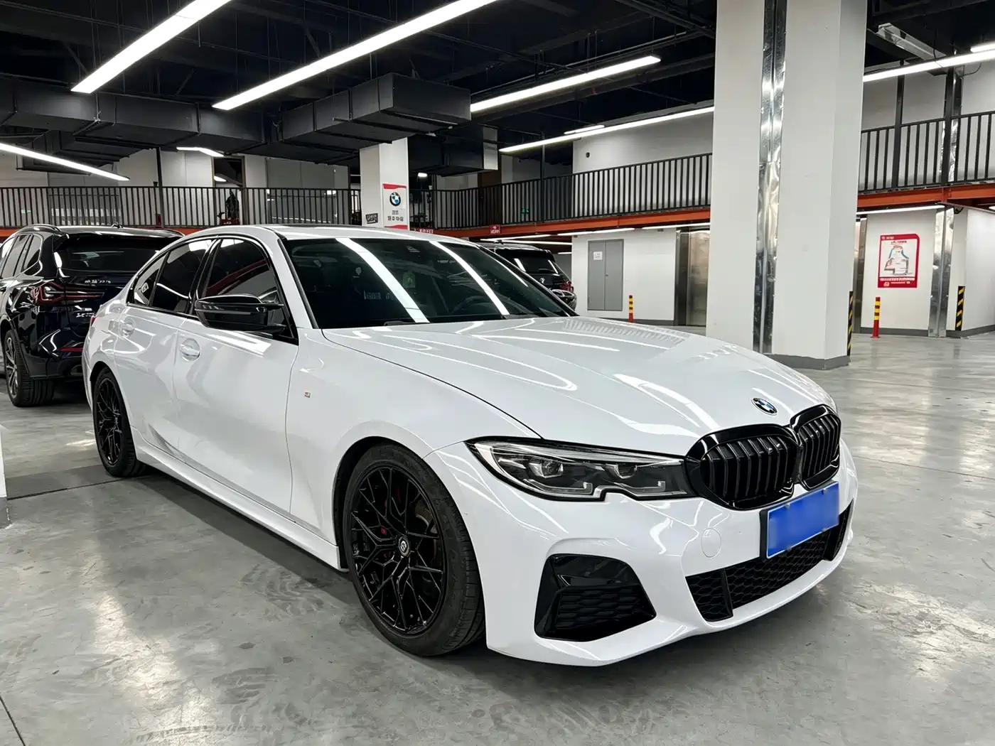Фото 3 - BMW 3 Series