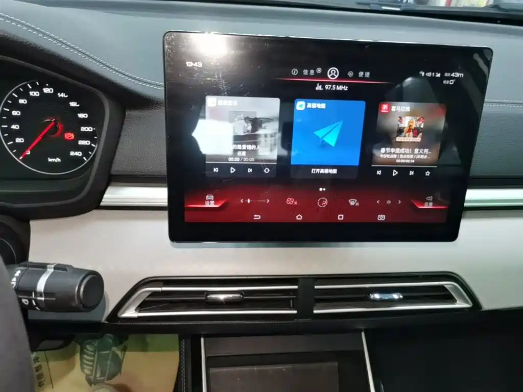BYD Qin New Energy 2019 Travel Standard Edition фото 13