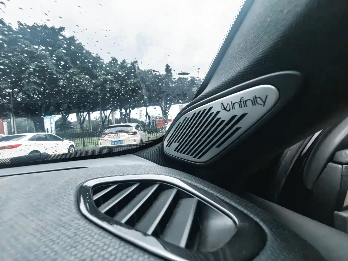 Lynk & Co 03 New Energy 2020 1.5T PHEV Pro фото 20