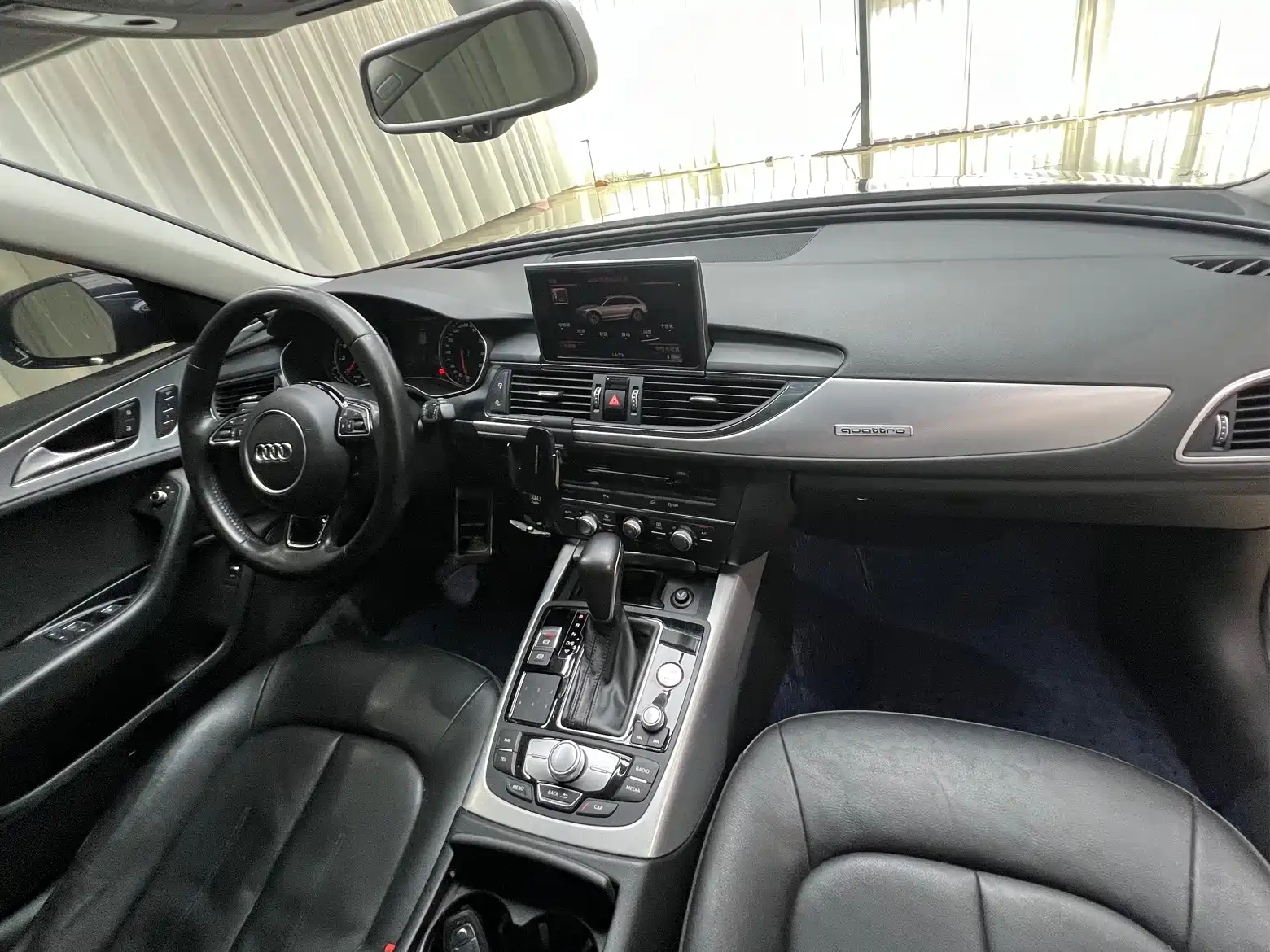 Фото 21 - Audi A6 (Import)