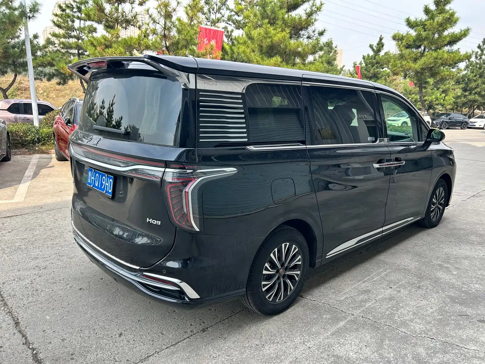 Фото 5 - Hongqi HQ9