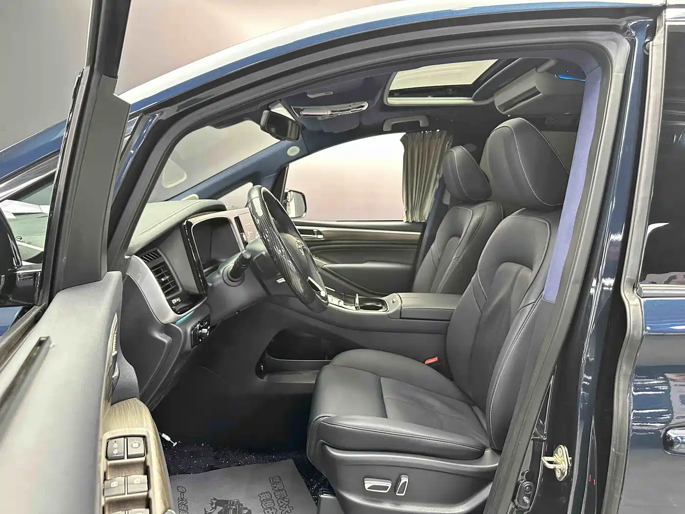 GAC Trumpchi Trumpchi M8 2021 Leading Show Series 390T Prestige Edition фото 8