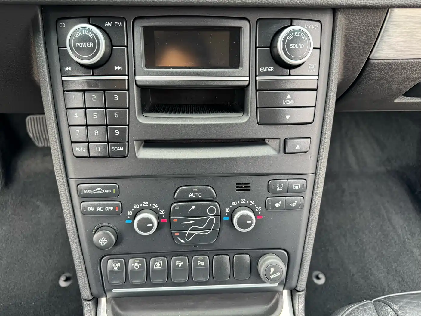 Volvo XC90 2014 2013 2.5T T5 Luxury Upgrade Edition