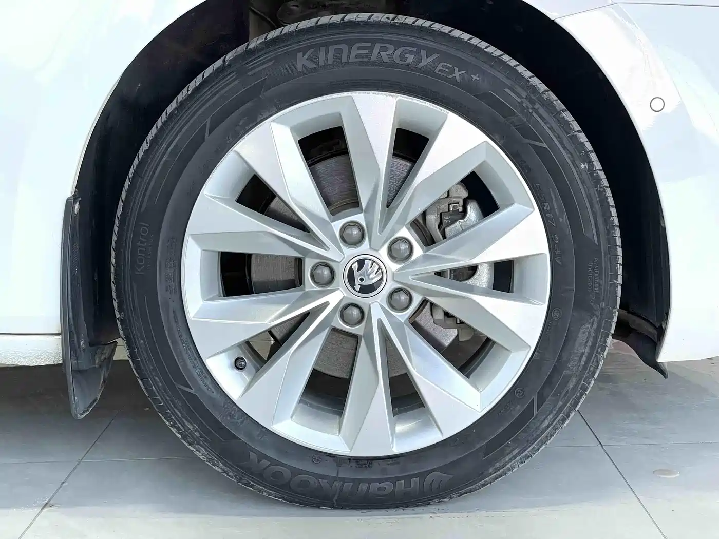 Škoda Superb 2021 TSI280 DSG Comfort Edition фото 11