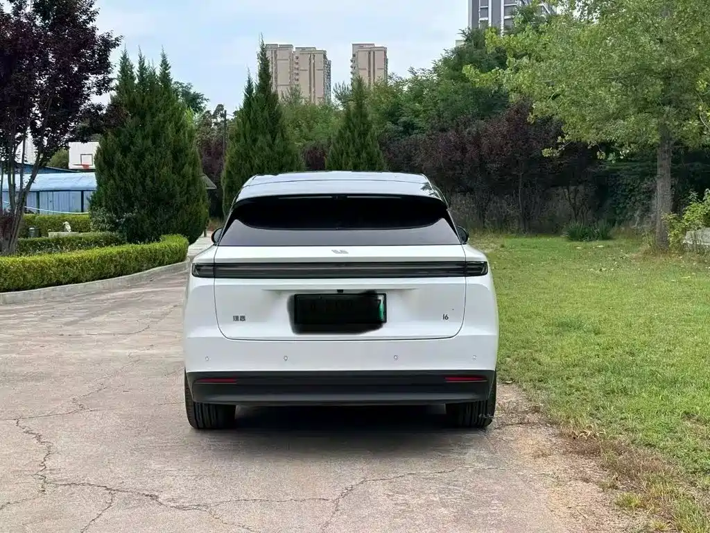 2026 Li Auto i6