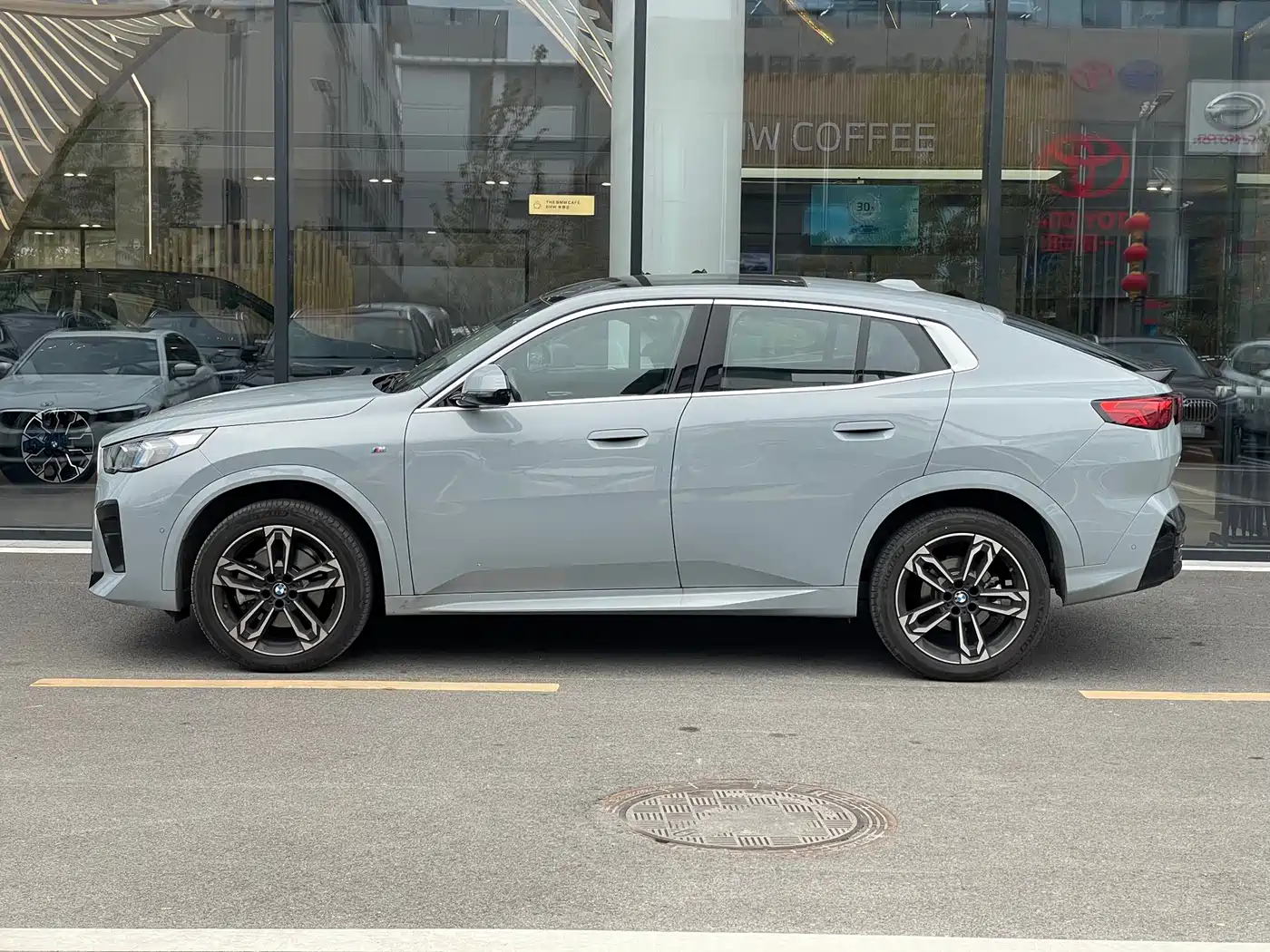 BMW X2 (Import) 2025 2024 sDrive25i M Sport Package
