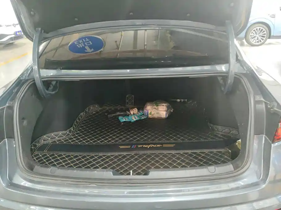 Geely Preface 2021 2021 Facelift 2.0TD Premium Model